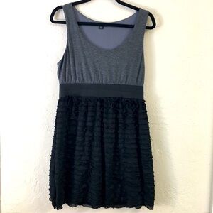 Sleeveless Ruffle Mini Dress Juniors Large Y2K Vintage 90's Stretch Black Gray